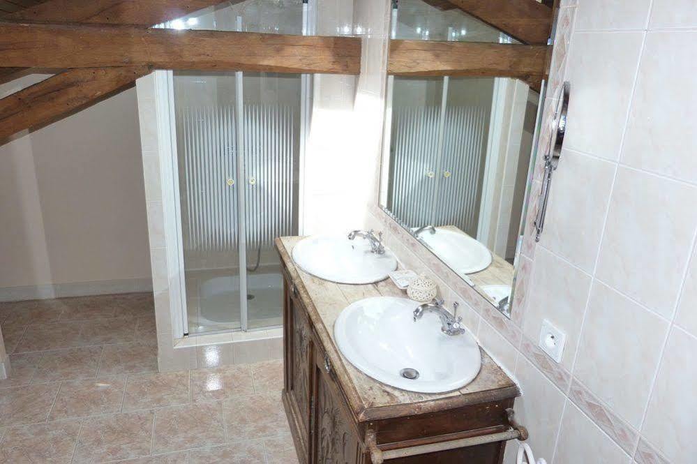 Aux Trois Fontaines Bed & Breakfast Eynesse Exterior photo