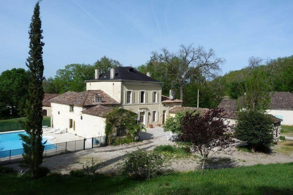 Aux Trois Fontaines Bed & Breakfast Eynesse Exterior photo